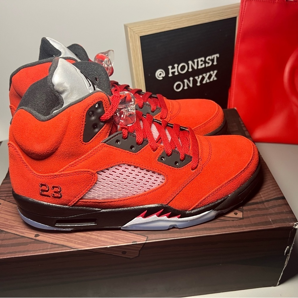 Air Jordan 5 raging bull sz 9.5M